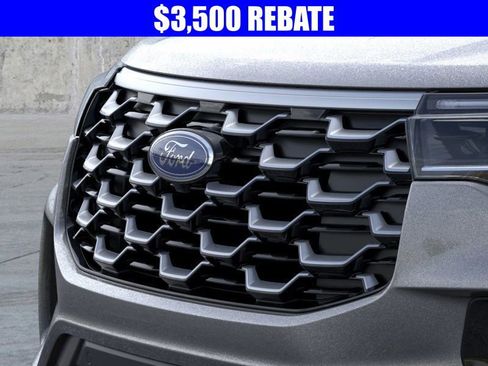 New 2026 Ford Explorer Platinum image 17