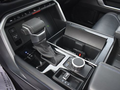 Used 2023 Toyota Tundra Platinum image 28