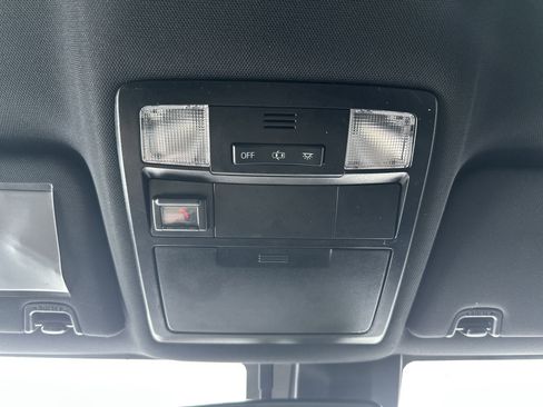 Used 2020 Toyota Tacoma TRD Sport image 18