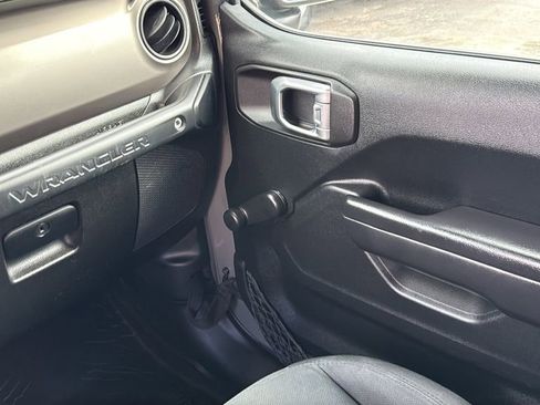 Used 2020 Jeep Wrangler Unlimited Sport image 25