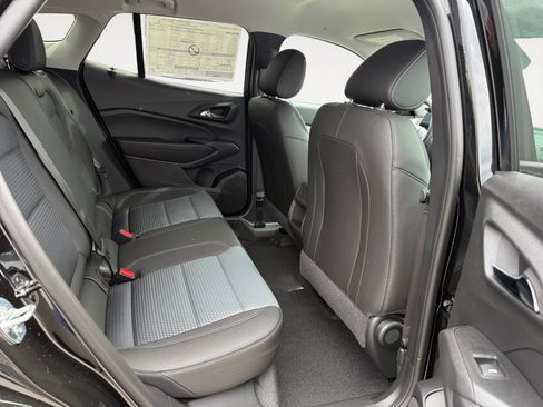 New 2026 Chevrolet Trax LT FWD image 18