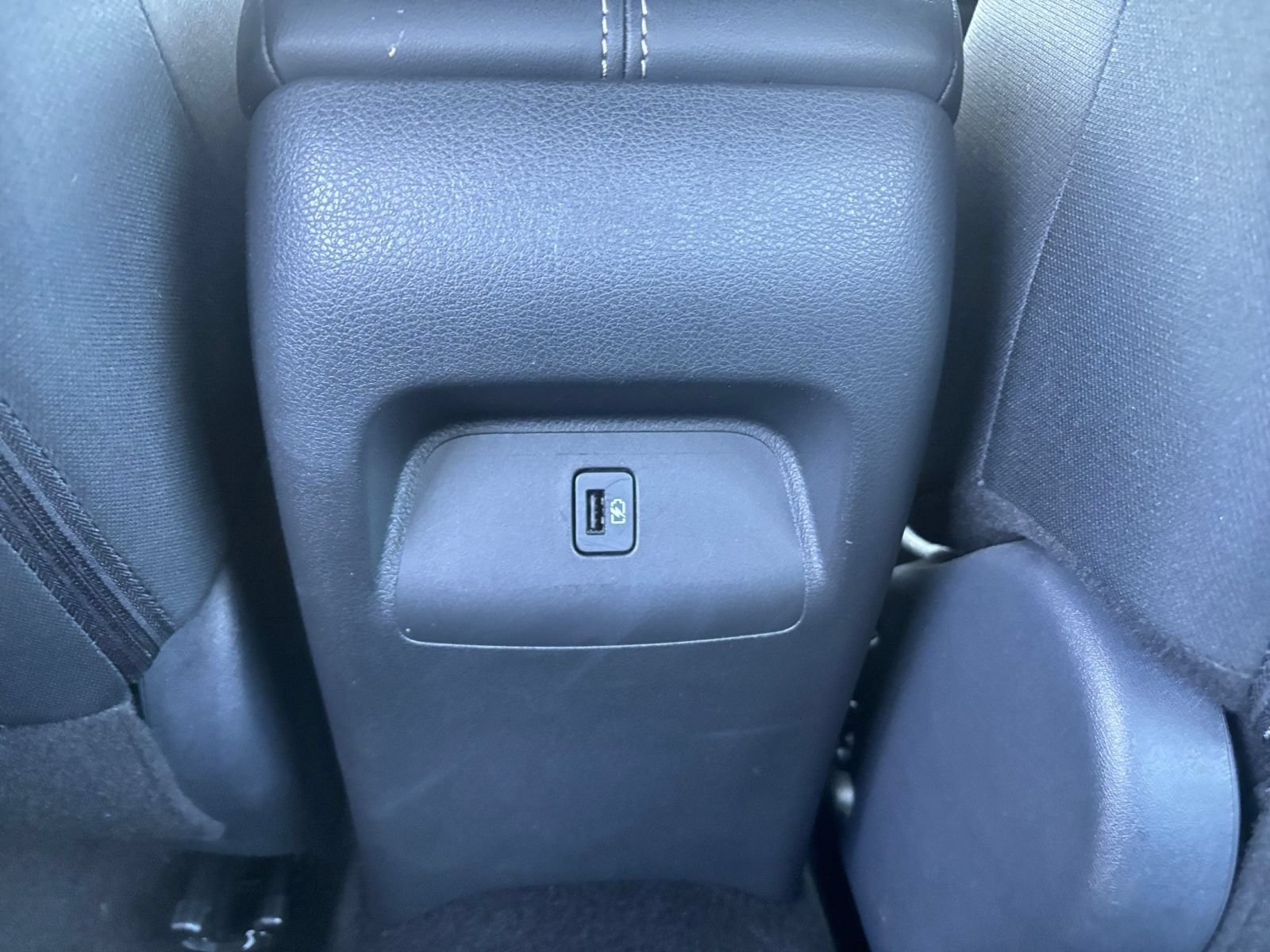 Used 2025 Nissan Sentra SV FWD image 21