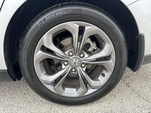 Used 2024 Honda Accord EX image 19