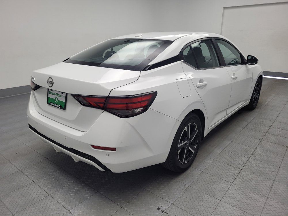 Used 2025 Nissan Sentra SV FWD image 9