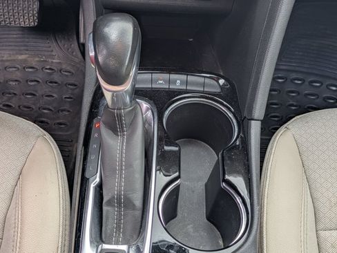 Used 2023 Buick Encore GX Preferred w/ Cold Weather Comfort Package FWD image 12