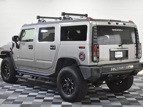 Used 2004 HUMMER H2 w/ Preferred Equipment Group image 3