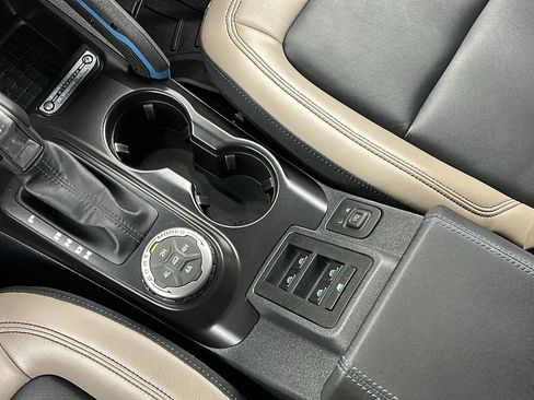 Used 2024 Ford Bronco Wildtrak image 26