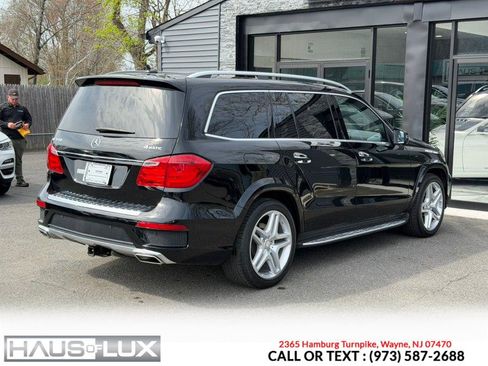 Used 2014 Mercedes-Benz GL 550 4MATIC w/ Driver Assistance Package image 23