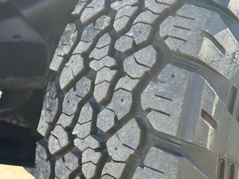 Used 2021 Ford Ranger Lariat w/ Tremor Off-Road Package image 48