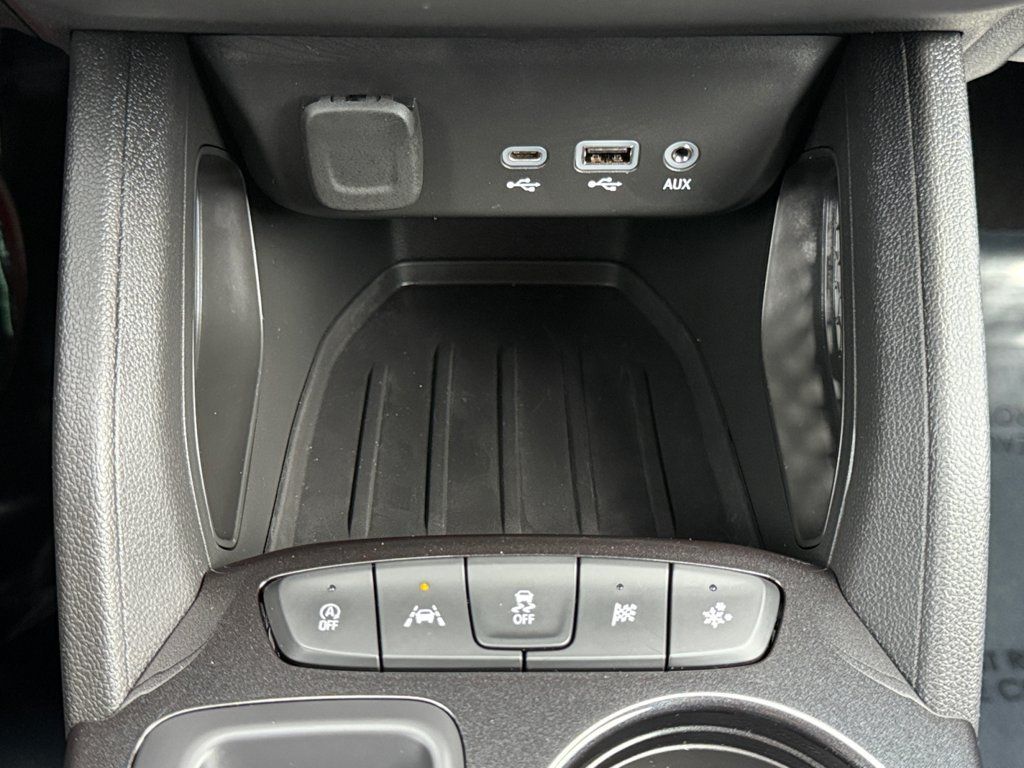 Used 2023 Chevrolet TrailBlazer LT FWD image 17
