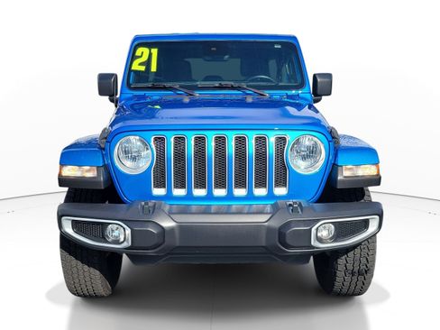 Used 2021 Jeep Wrangler Unlimited Sahara AWD/4WD image 2
