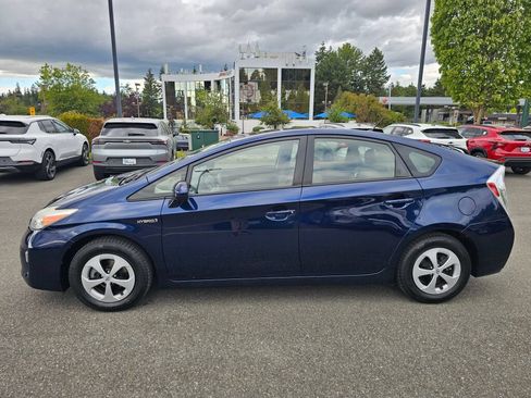 Used 2013 Toyota Prius Two FWD image 8