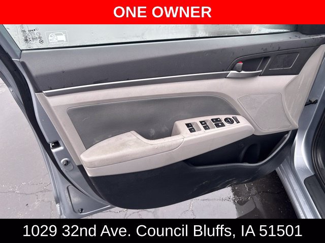 Used 2017 Hyundai Elantra SE FWD image 13