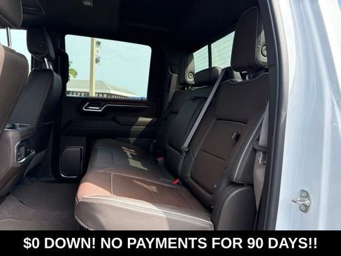 Used 2024 GMC Sierra 2500 Denali w/ Denali Reserve Package AWD/4WD image 9