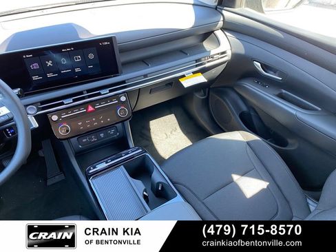Used 2026 Hyundai Tucson Blue SE w/ Tow & Go Package AWD/4WD image 30
