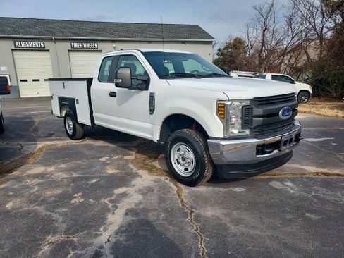 Used 2019 Ford F350 XL w/ XL Value Package image 2