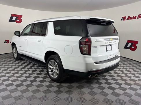 Used 2023 Chevrolet Suburban Premier RWD image 5