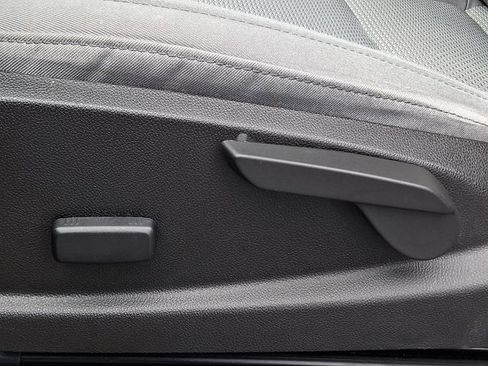 Used 2020 Chevrolet Colorado W/T w/ WT Convenience Package image 27