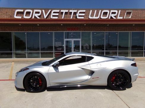 Used 2024 Chevrolet Corvette Z06 w/ Battery Protection Package RWD image 9