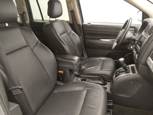 Used 2017 Jeep Compass High Altitude AWD/4WD image 21