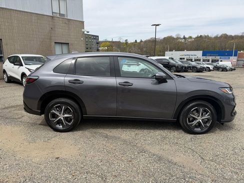 Used 2023 Honda HR-V EX-L image 8