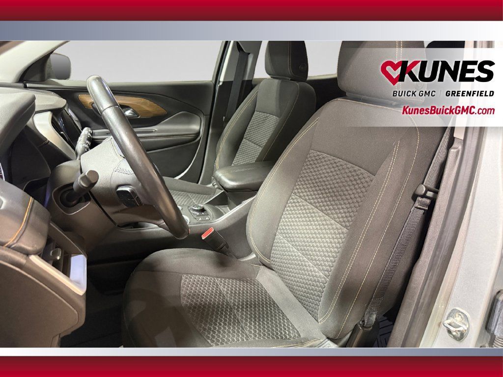Used 2021 GMC Terrain SLE w/ Driver Convenience Package AWD/4WD image 22