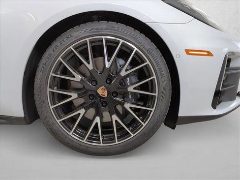 New 2026 Porsche Panamera image 10