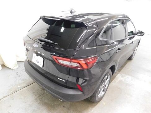 New 2026 Ford Escape ST-Line w/ Tech Pack #1 AWD/4WD image 3