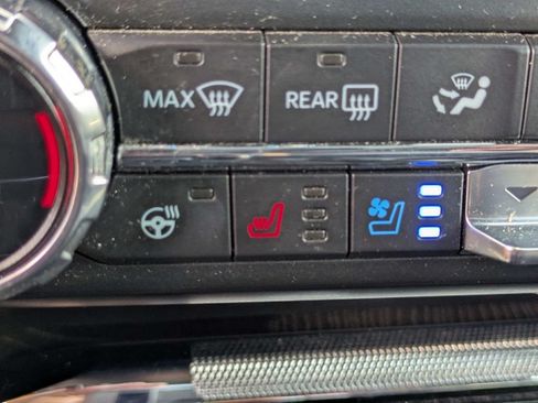 Used 2022 Ford F150 Platinum w/ Equipment Group 701A High AWD/4WD image 25