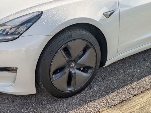 Used 2018 Tesla Model 3 Long Range image 6