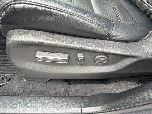 Used 2022 Honda CR-V EX-L image 14