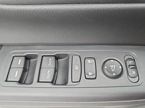 Used 2024 Honda CR-V EX image 27