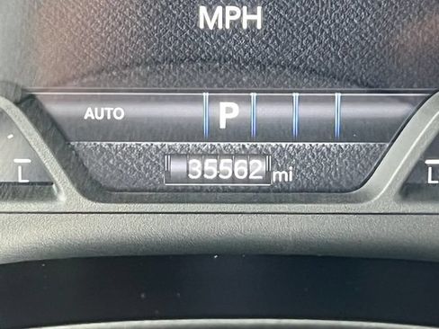Used 2025 RAM 1500 Big Horn AWD/4WD image 6