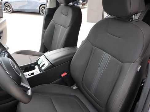 Used 2025 Hyundai Tucson SEL FWD image 12