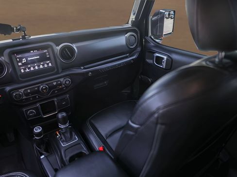 Used 2023 Jeep Wrangler Unlimited Sport AWD/4WD image 25
