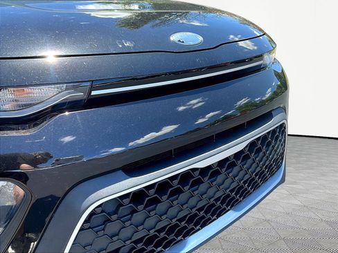 Used 2020 Kia Soul LX FWD image 32