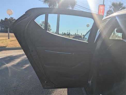 Used 2025 MAZDA MAZDA3 Hatchback w/Premium Plus Pkg image 25