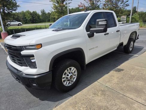 Used 2024 Chevrolet Silverado 2500 W/T w/ WT Convenience Package RWD image 2