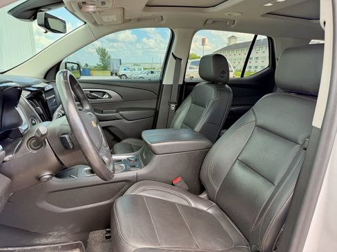 Used 2021 Chevrolet Traverse Premier w/ LPO, Floor Liner Package AWD/4WD image 11