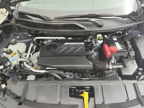 Used 2024 Nissan Rogue SV image 32