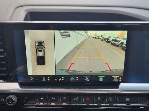 Used 2023 Chevrolet Silverado 1500 LT Trail Boss w/ LT Trail Boss Premium Package image 16