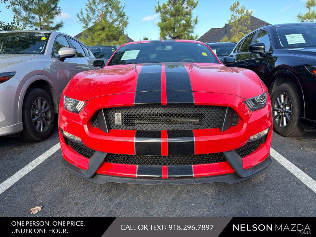 Used 2019 Ford Mustang Shelby GT350 w/ Technology Package RWD image 2