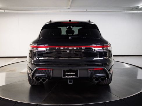 Certified 2023 Porsche Macan AWD/4WD image 6