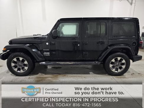Used 2018 Jeep Wrangler Unlimited Sahara w/ Uconnect 4C Nav & Sound Group image 1