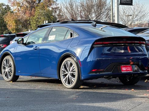 New 2026 Toyota Prius XLE image 7