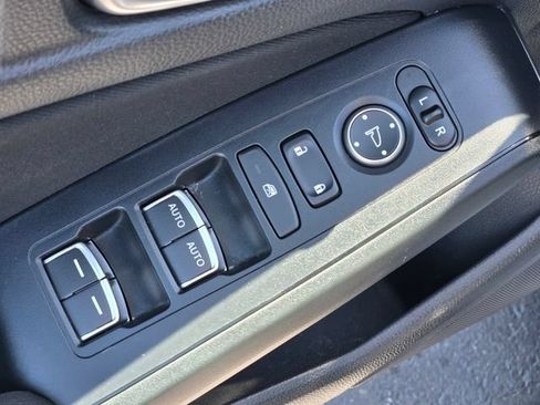 Used 2023 Honda Civic Sport image 17