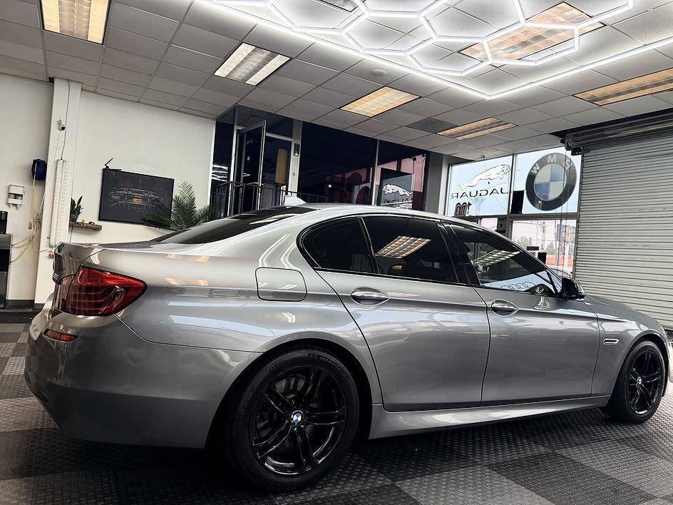 Used 2016 BMW 528i Sedan RWD image 19