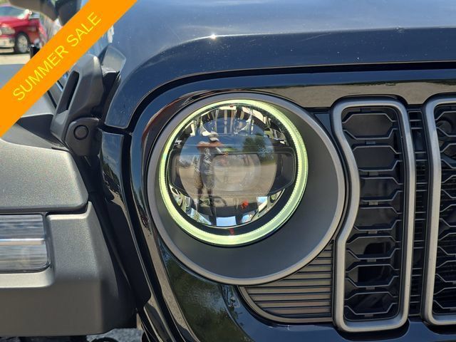 Used 2026 Jeep Gladiator Mojave AWD/4WD image 7