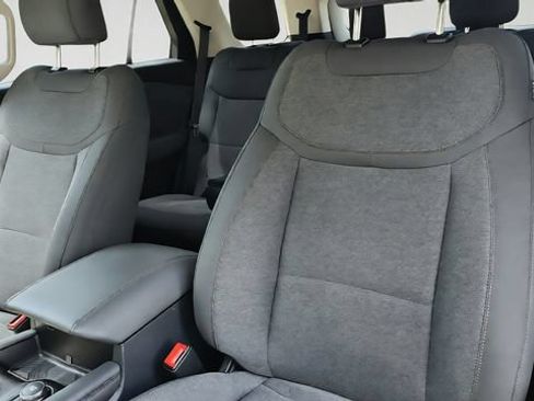 Certified 2025 Ford Explorer Active AWD/4WD image 10