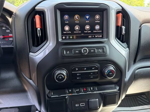 Used 2022 Chevrolet Silverado 1500 Custom AWD/4WD image 19